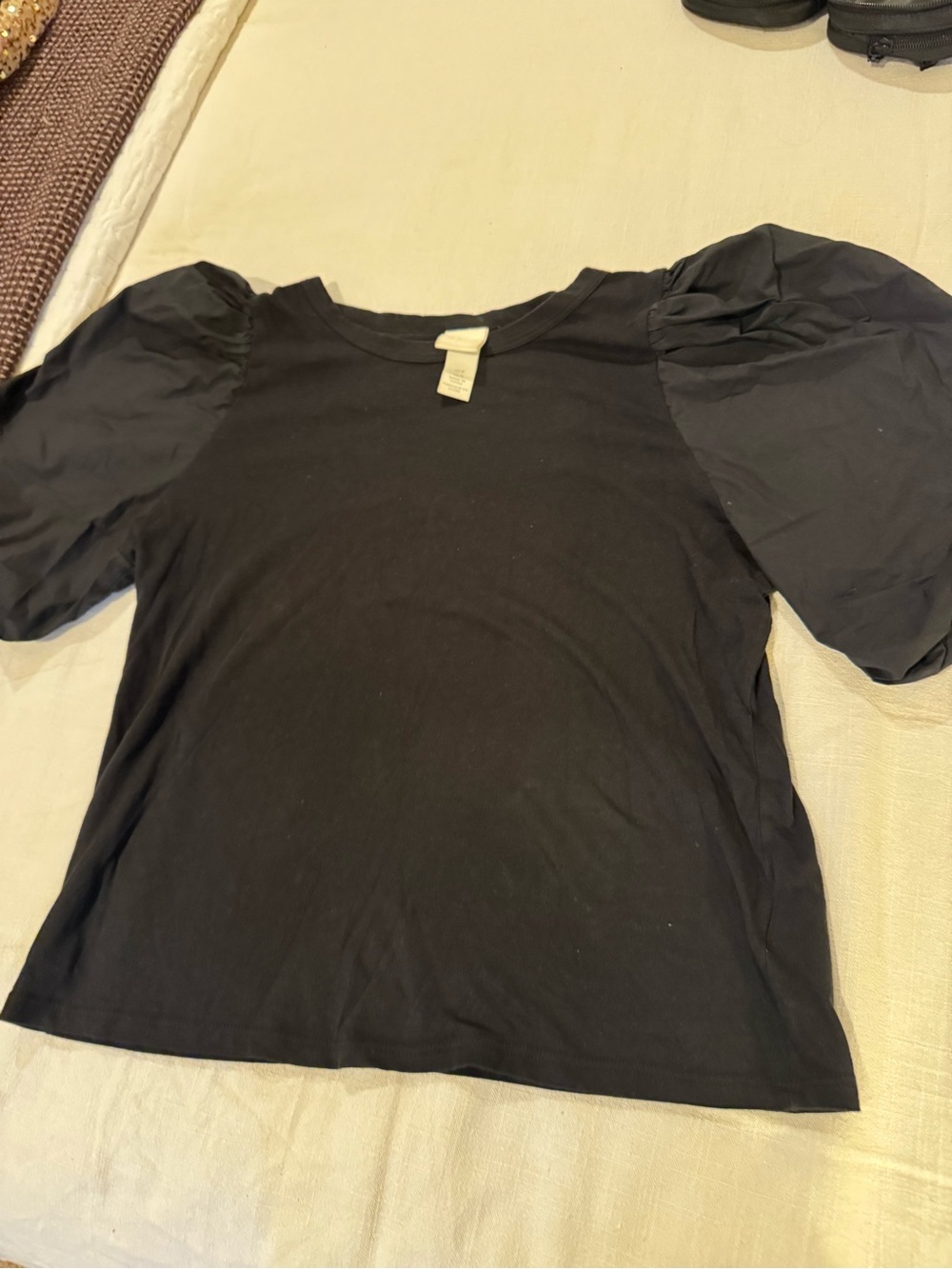 H&M Black Short Sleeve Puff Shoulder Top